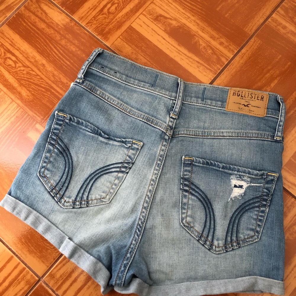 Hollister NWT high waisted shorts